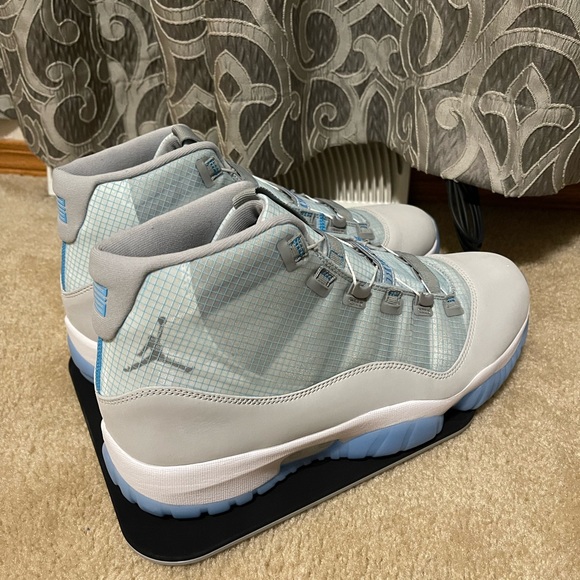 Jordan 11 Adapt - Picture 14 of 16